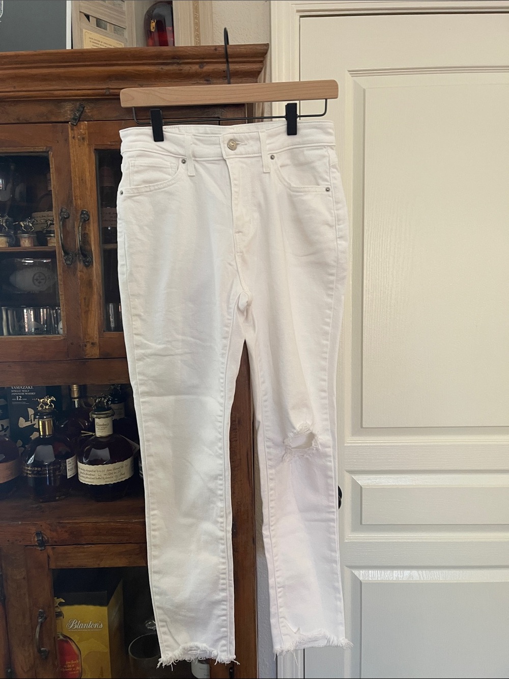 Levi's White Straight-Leg Distressed Jeans
